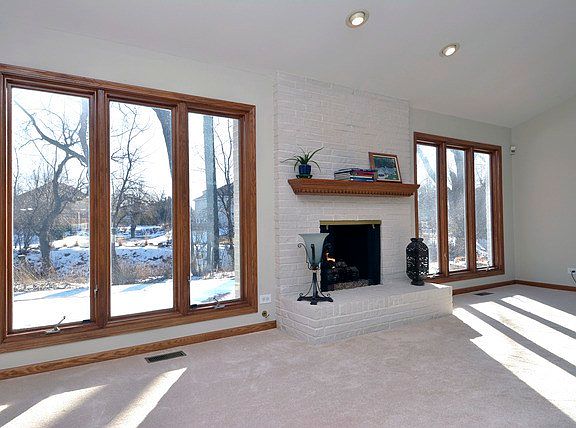 5th image of 405 Woodview Dr