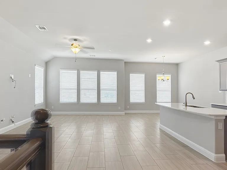 5518 Liberty Dr — Photo 6