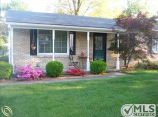 33481 Stocker St, Farmington Hills, MI