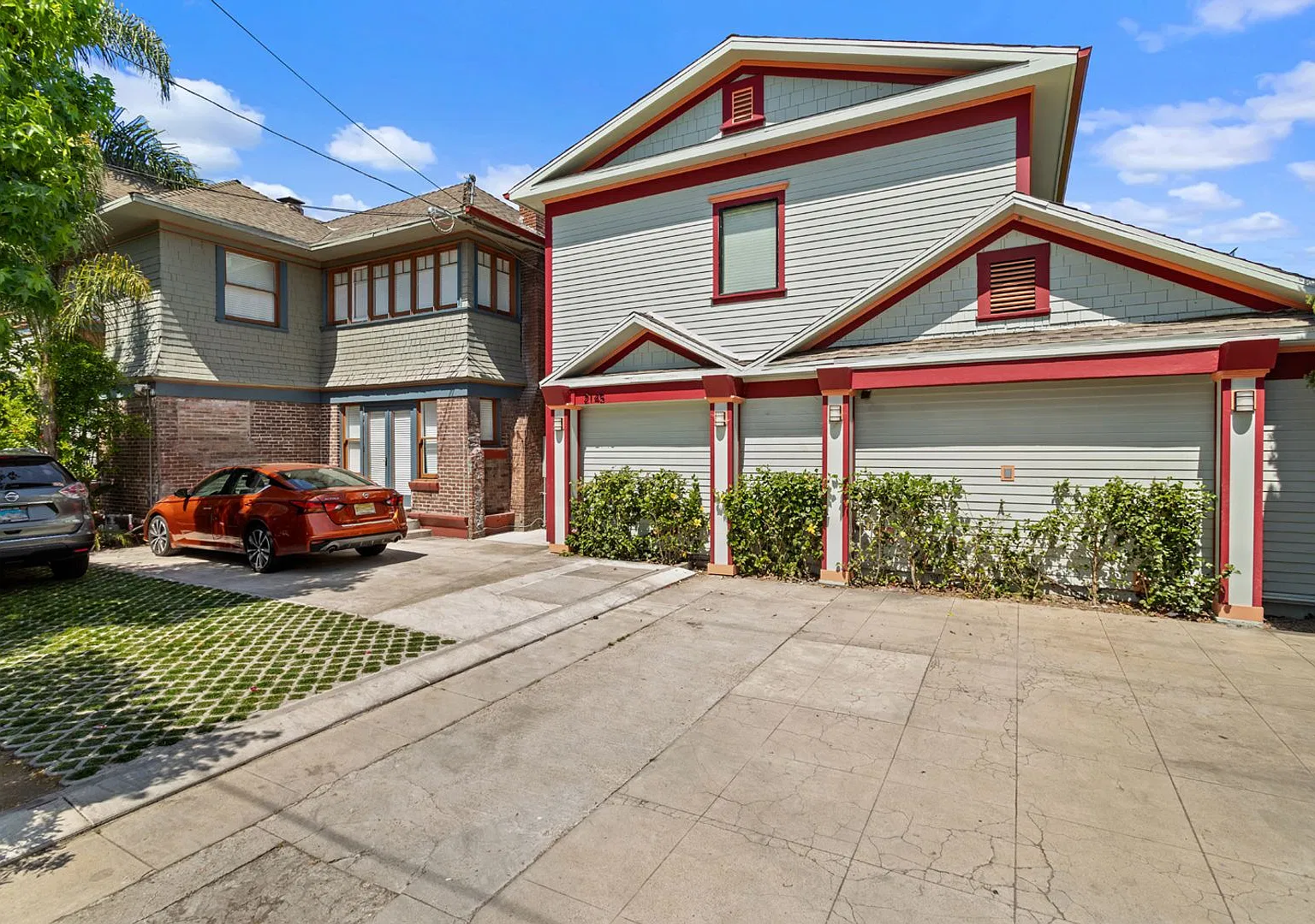 2143 Portland St — Photo 1