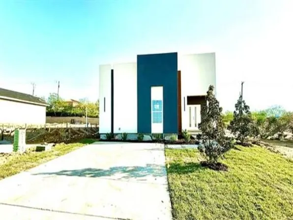 5045 Los Caballos Loop, Laredo, TX 78046