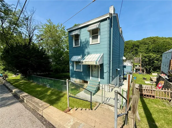 3004 Wadlow St, Pittsburgh, PA 15212