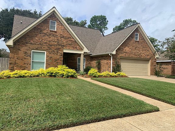 2nd image of 2350 Park Place Dr