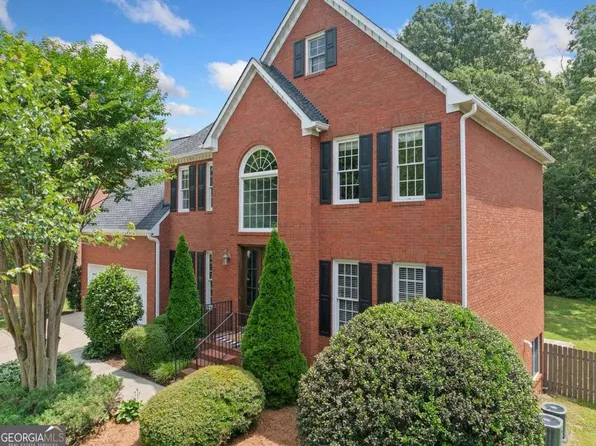 530 Summerhill Dr, Roswell, GA 30075