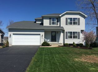 6123 Fairway Ct, Lake View, NY 14085