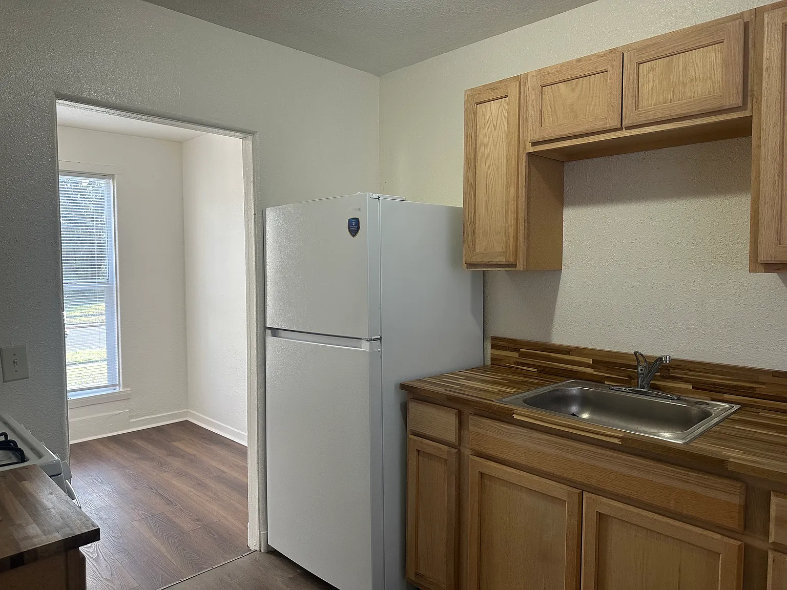 2 bed, 774 sqft, $850 — Photo 3