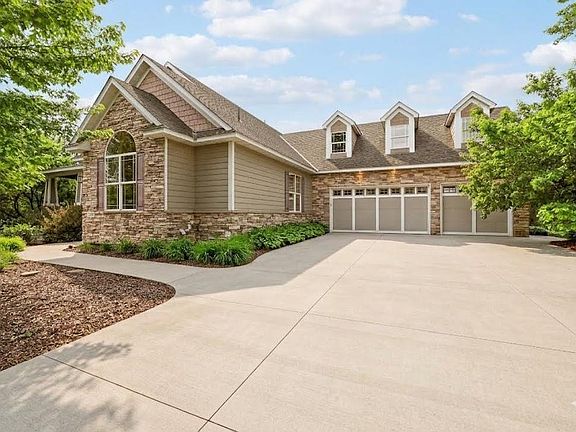 2nd image of 25310 Willow Ct