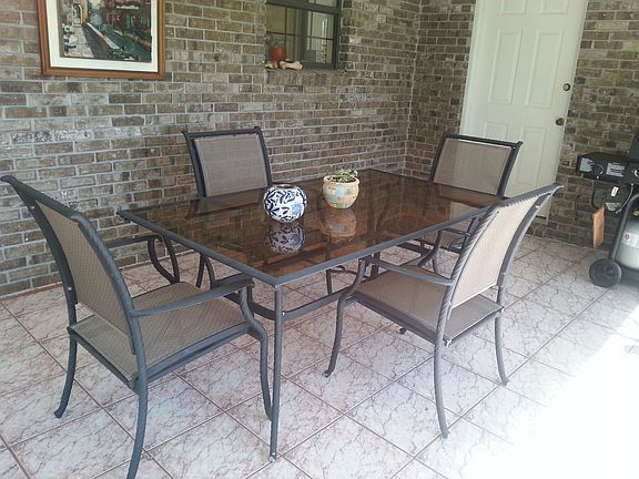 Covered screen porch