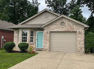 3007 Northern Falcon Dr, Jeffersonville, IN 47130