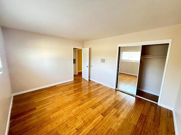 2nd image of 2637 Centinela Ave Unit 9