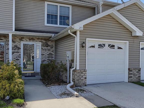 4th image of 205 Autumn Woods Ct