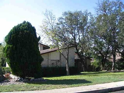 3rd image of 1006 SUGAR PINE DR