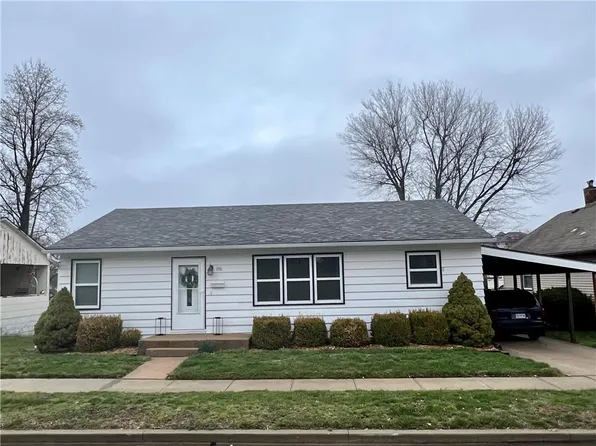 106 W 21st St, Higginsville, MO 64037