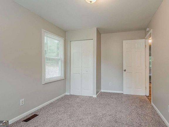23rd image of 3633 Bunker Hill Dr SW