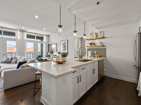 5th image of 825 N 4th St Unit 305