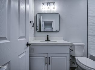 972 N Main Dr, Apache Junction, AZ 85120