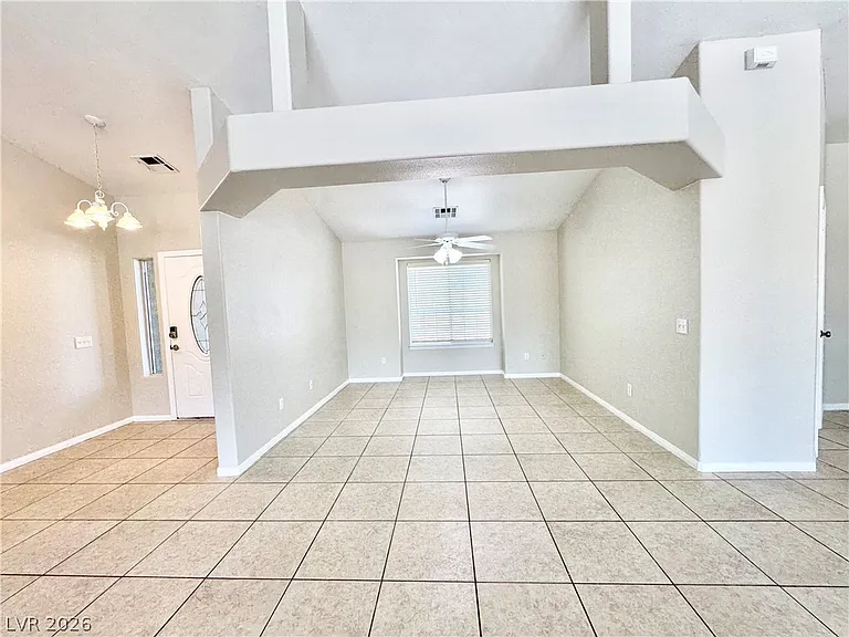 2281 S Zuni Ave — Photo 8