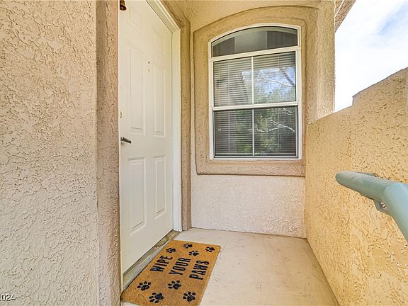 4th image of 5415 W Harmon Ave Unit 2061