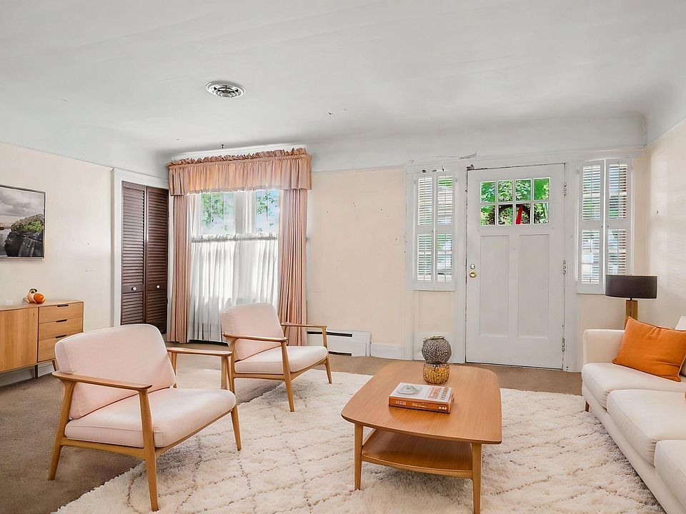 115 Eastman St, photo 12