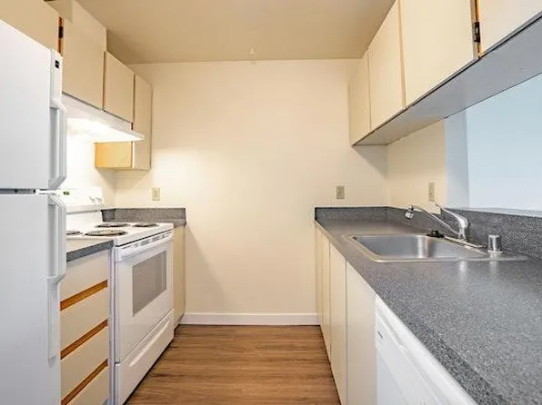 Elliott Place Apartments, 6748 Mary Ave NW #1-204, Seattle, WA 98117