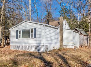 28 Risley Rd, Hewitt, NJ 07421