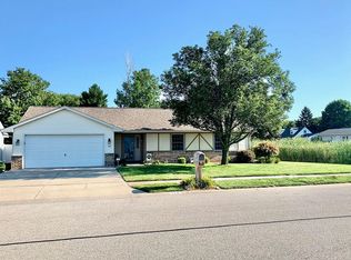 117 E Sherry Dr, Springfield, IL 62703