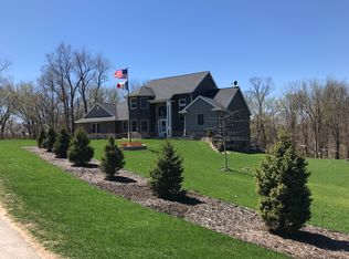 1449 Deer Woods Dr NE, Swisher, IA 52338