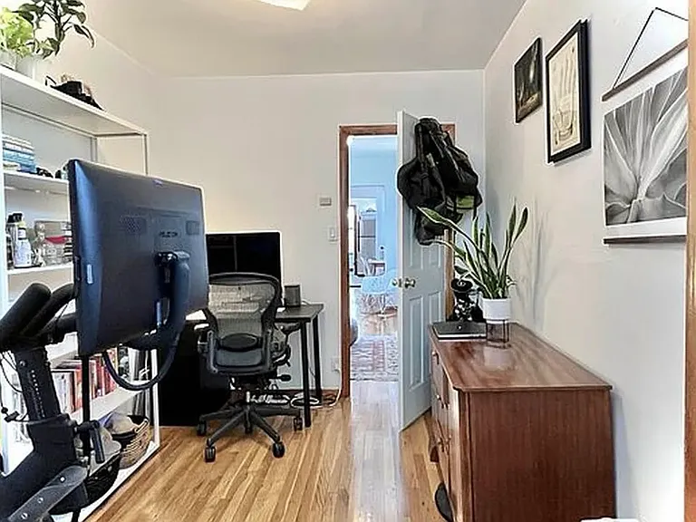 134 Luquer St #4R — Photo 4