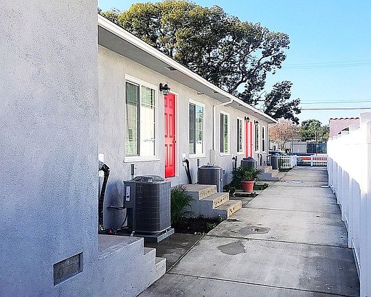 3rd image of 330 W Valencia Ave APT B