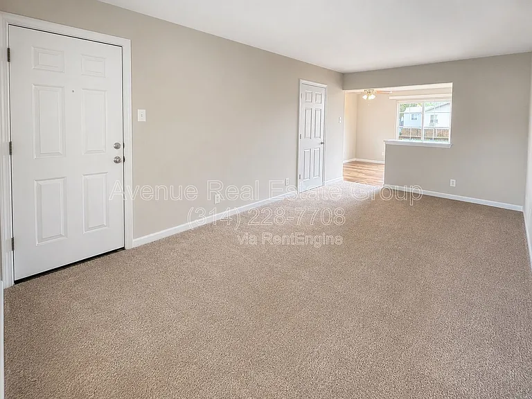 35 Cathcart Dr #D — Photo 4