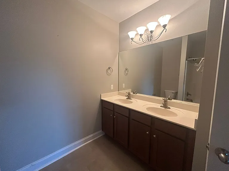 300 Gateway Dr — Photo 15