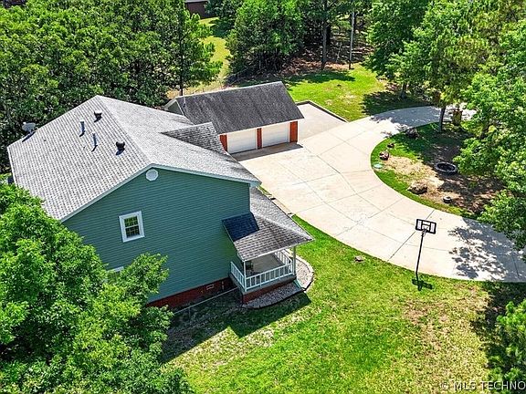 5th image of 36602 Ridge Rd