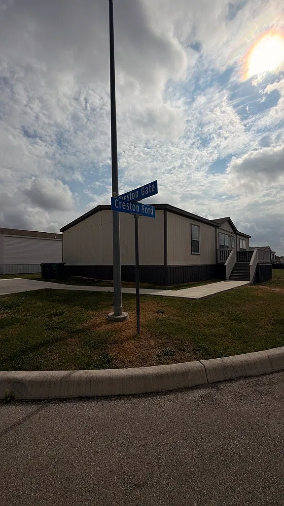 3 bed, 1568 sqft, $1,699 — Photo 4