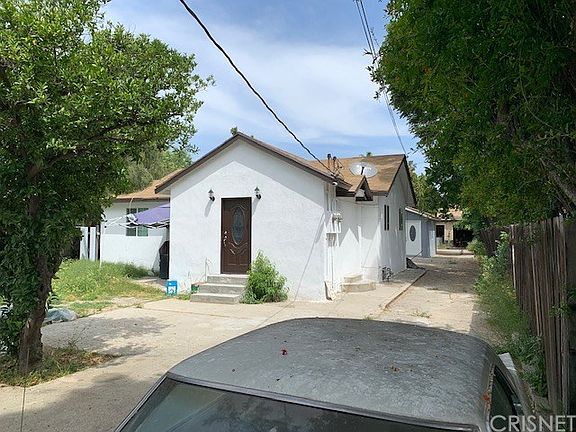 2nd image of 14939 Wyandotte St