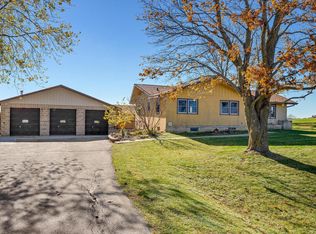 W5285 County Road F, La Crosse, WI 54601