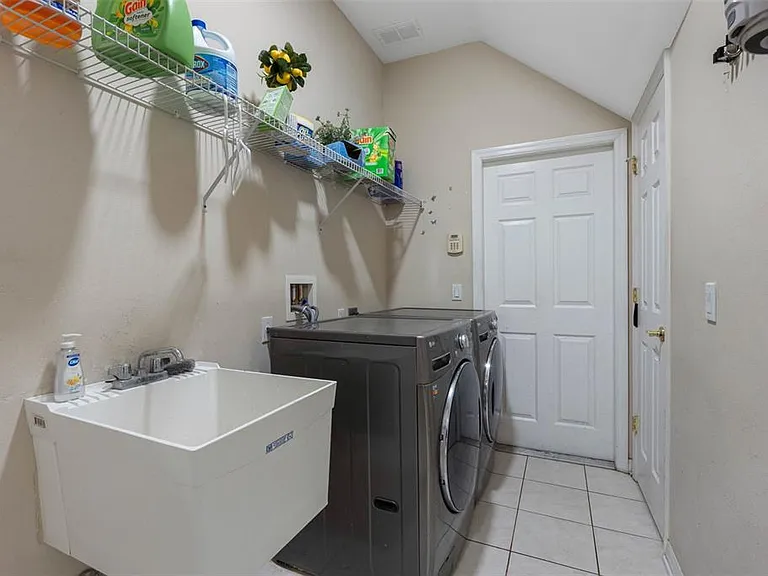 16750 Ivy Lake Dr — Photo 27