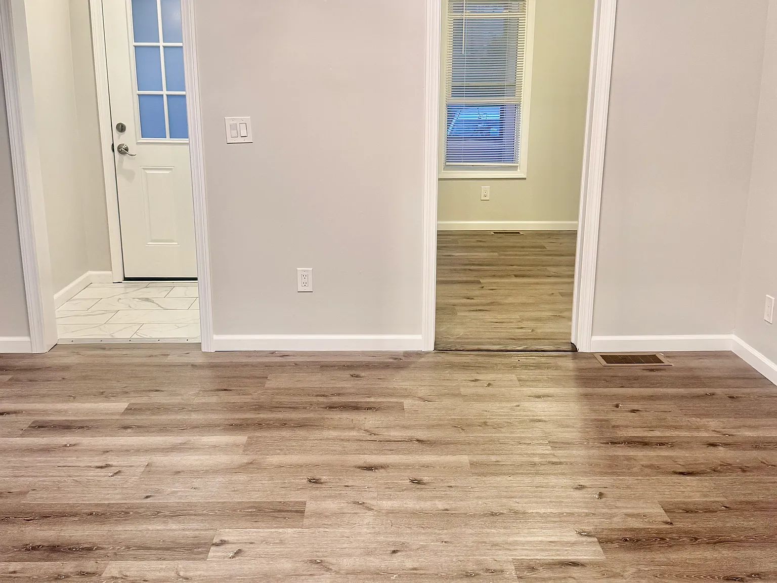 11 Foley Ave — Photo 4