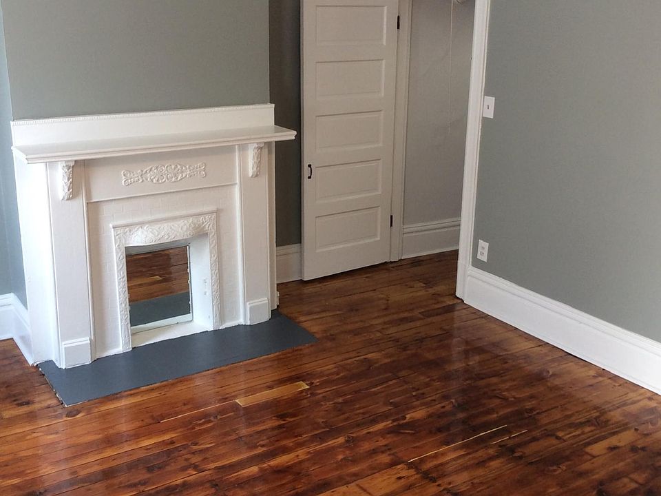 2nd floor living room