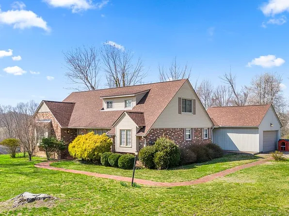 29 Quails Run Ln, West Liberty, KY 41472