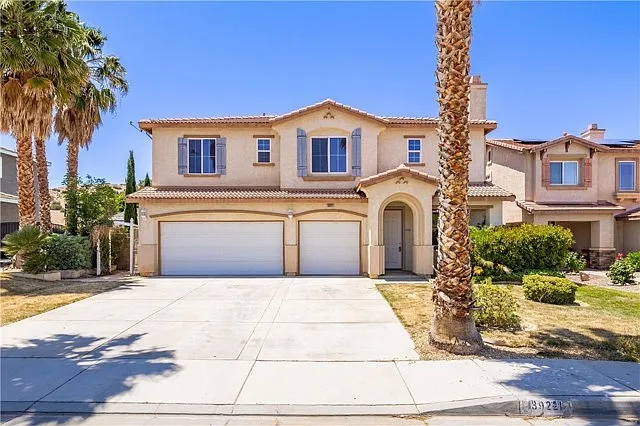 39221 Chantilly Ln — Photo 4