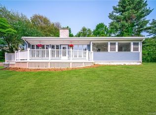 29 Orchard Hill Rd, Branford, CT 06405