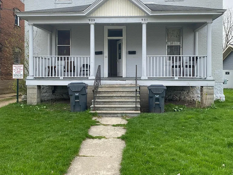 929 N Burdick St #929 — Photo 1
