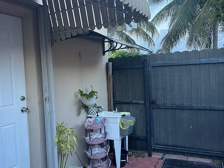 11080 SW 59th Ter #1 — Photo 17