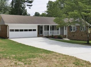 652 Steeple Chase Dr, Lawrenceville, GA