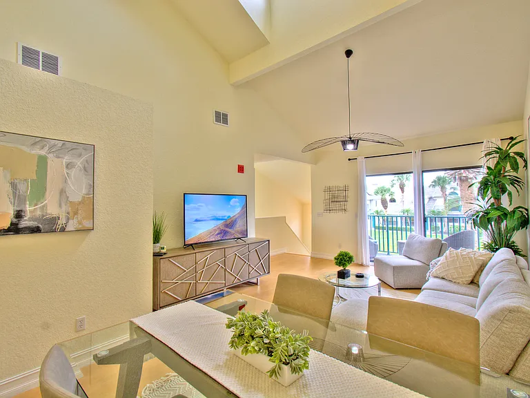 60 Emerald Woods Dr #B7 — Photo 14