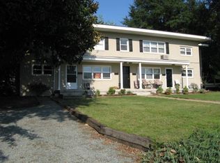 304 W Maple St, Aberdeen, NC 28315