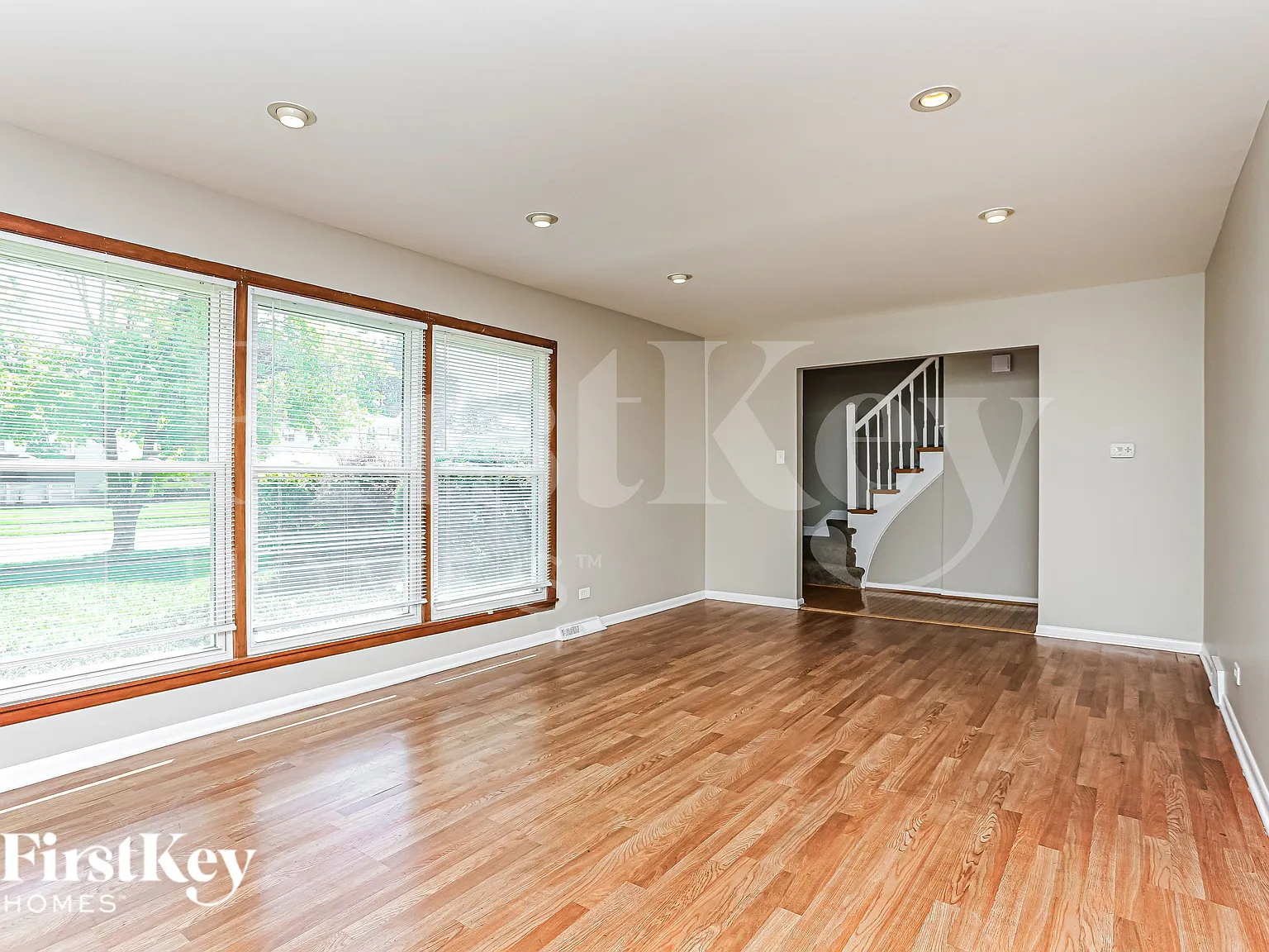 4 bed, 2.5 bath, 2160 sqft, $3,570 — Photo 3