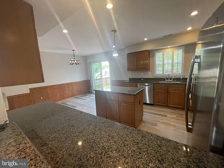8845 Eagle Rock Ln — Photo 12