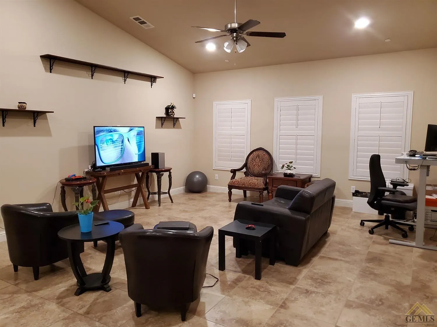 3 bed, 1746 sqft, $2,450 — Photo 4