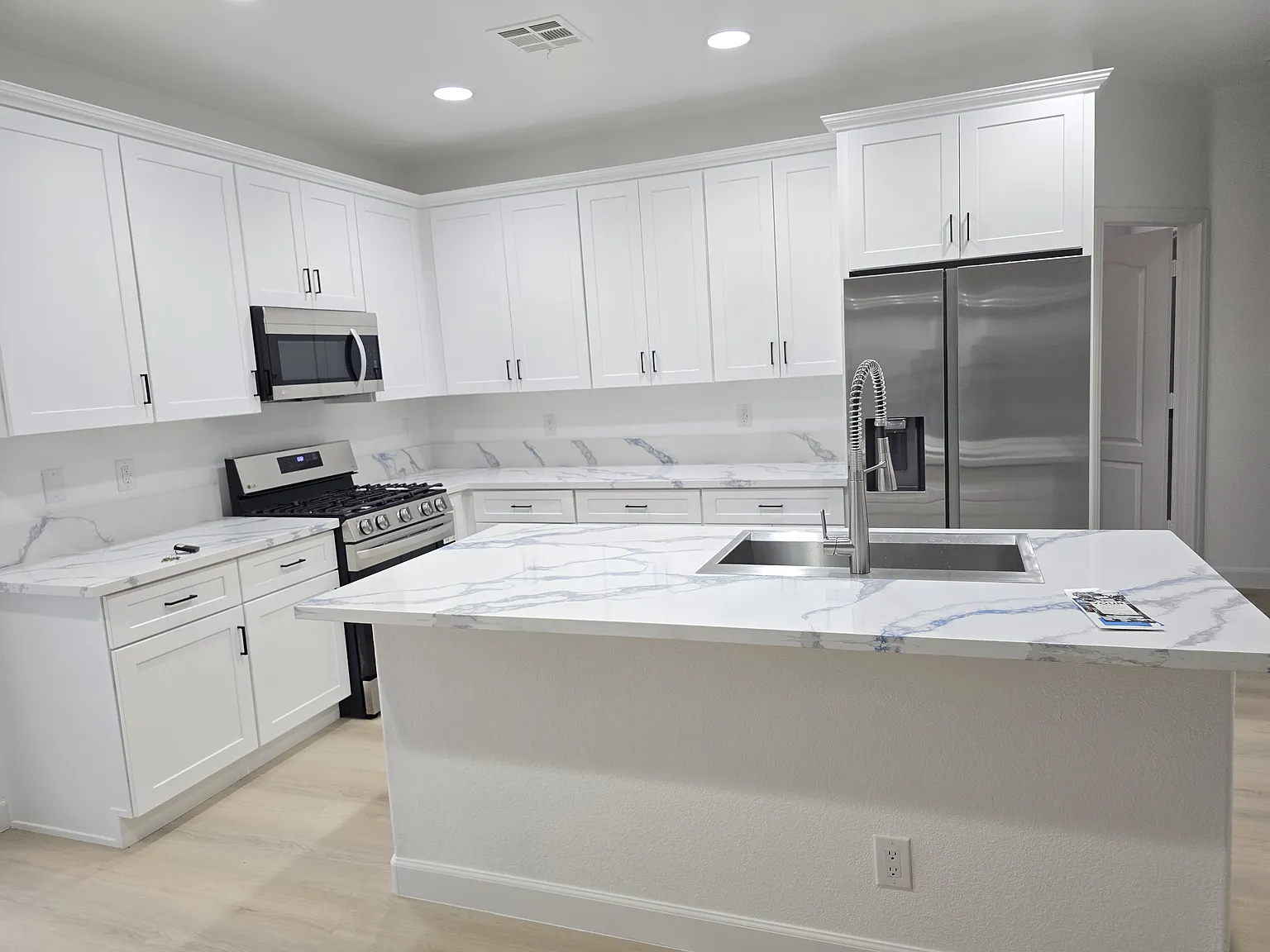 7615 Paso Robles Ave — Photo 1